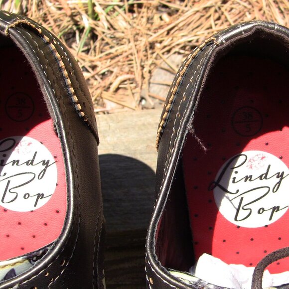 Lindy Bop Wingtip Cat Design 3 inch Heel Shoes NWOT - size UK 5/EU 38/US 7.5 - Picture 2 of 9